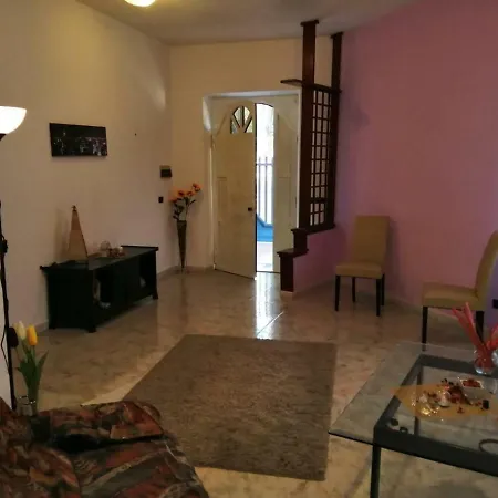Casa Vacanza Zio Salvo Nyaraló